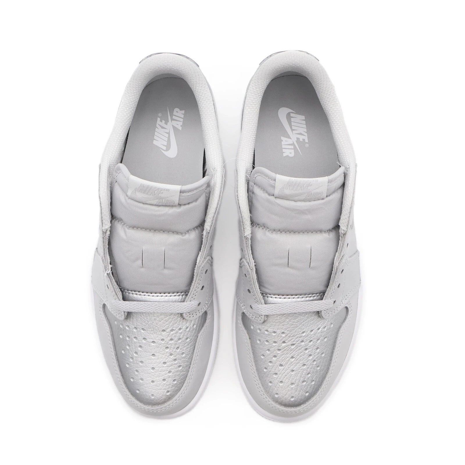 CZ0790-002 Nike Air Jordan 1 Retro Low OG Metallic Silver no Briefcase (Men's)