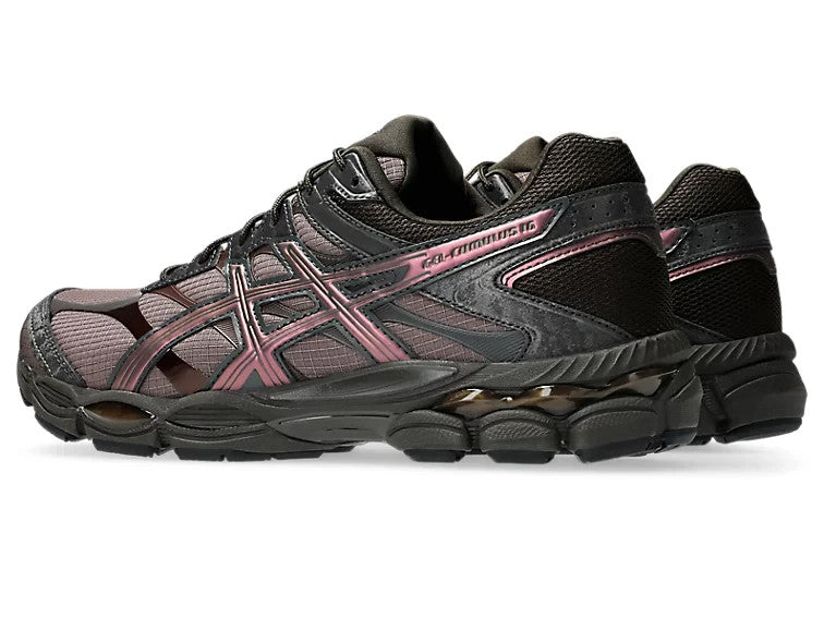 1203B072-200 Asics Gel-Cumulus 16 "Cocoa Powder/Black" (Men's)
