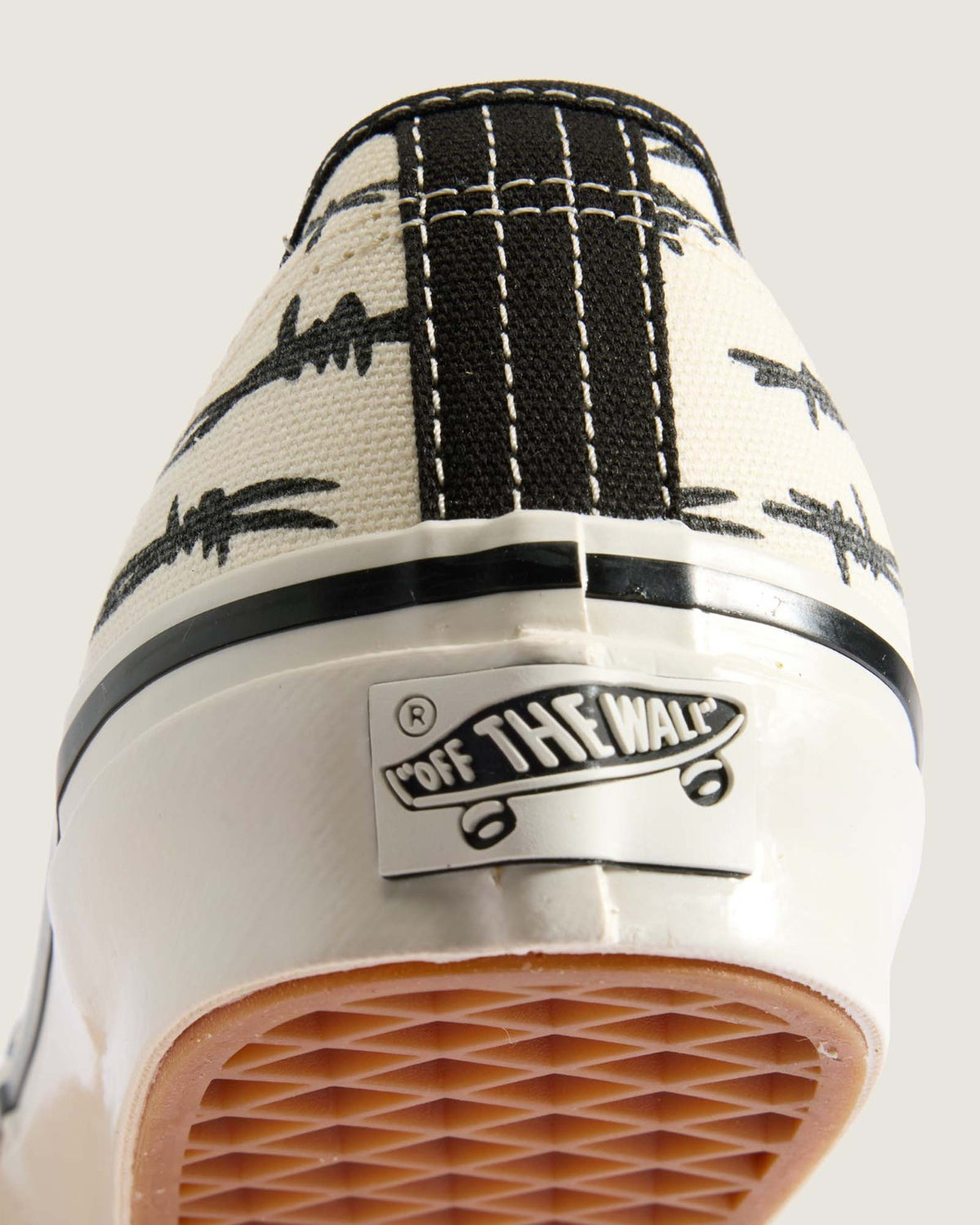 VN000D9NF0B Vans Premium Authentic Daisy Wire (Men's)