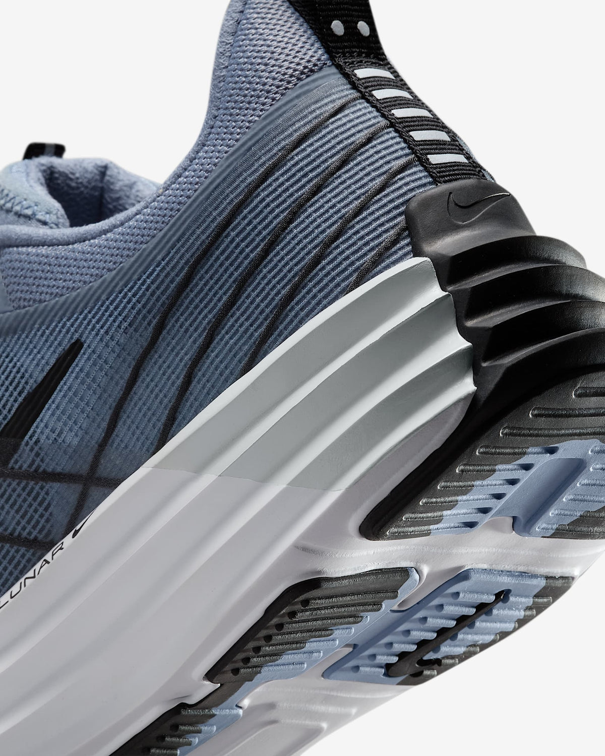 DV2440-401  Nike Lunar Roam Shoes (Men's)