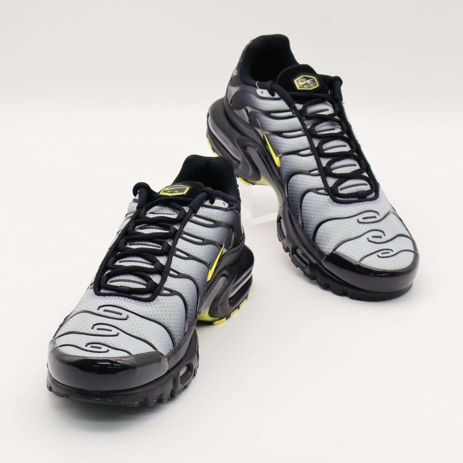 DM0032-012 Nike Air Max Plus Wolf Grey Black Opti Yellow (Men's)
