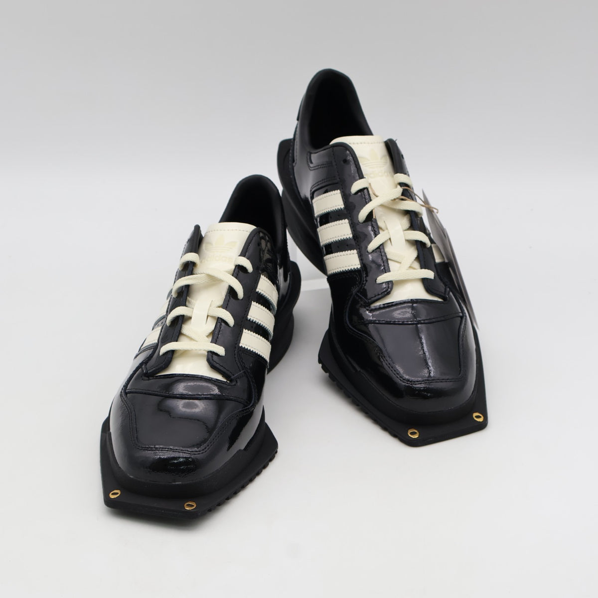 KI8452 adidas Forum Cubism Core Black/Cream White/Gold Metallic (Women's)
