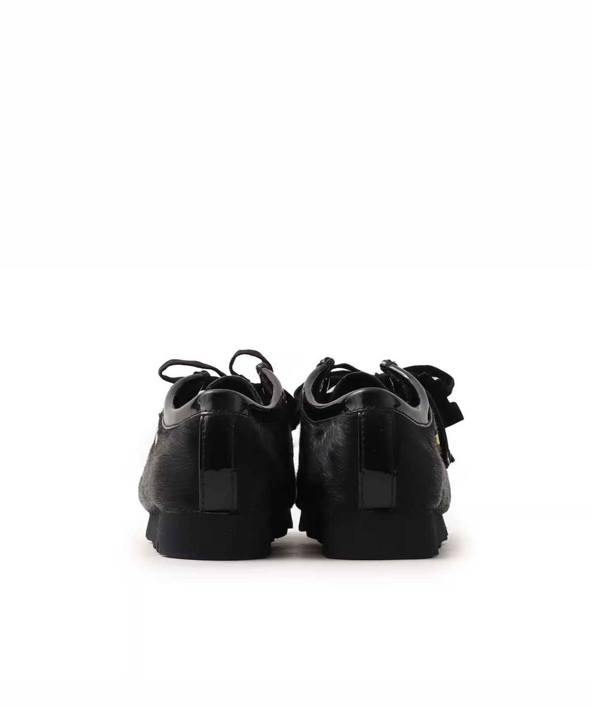 26187743 atmos BlackEyePatch Clarks Wallabee Black Hair (Men's)