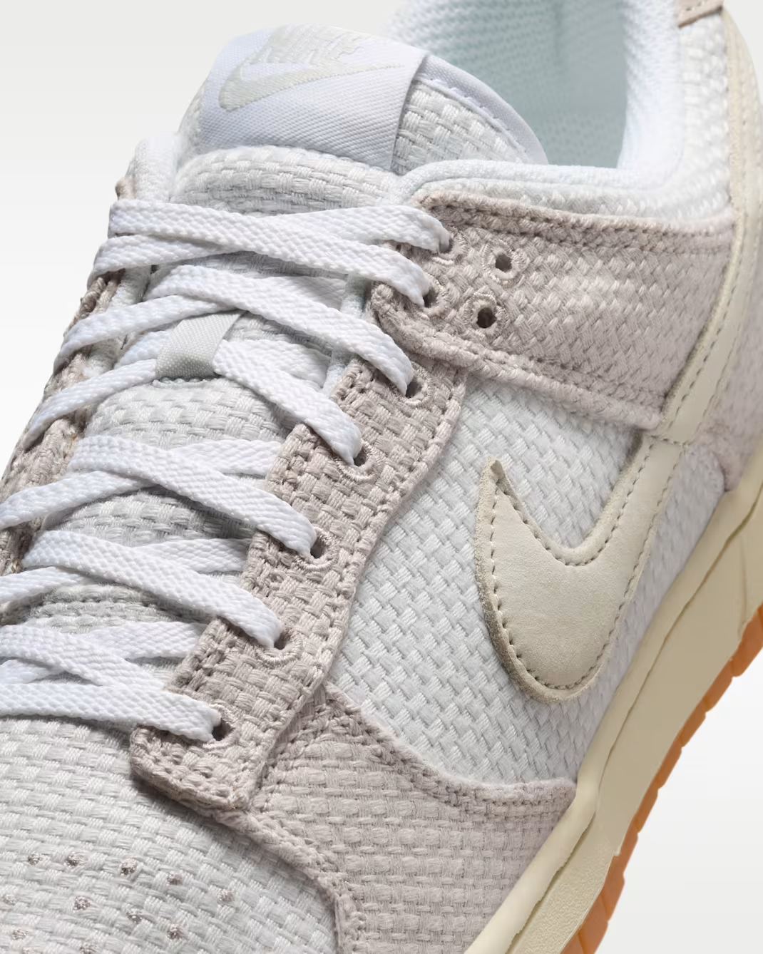 II7078-200 Nike Dunk Low Retro SE Moon Particle Photon Dust (Men's)