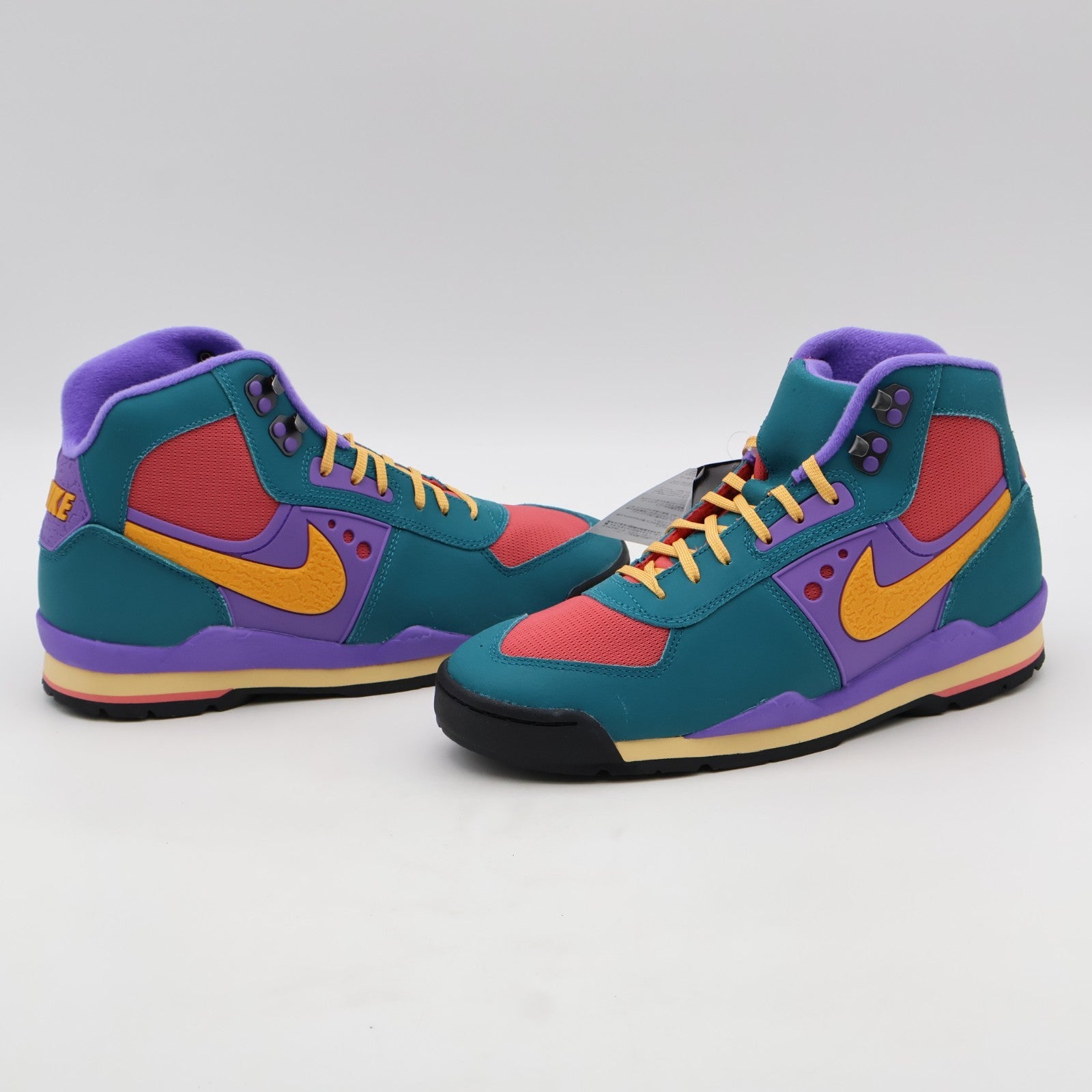 IH4450-300 Nike Baltoro High Bright Spruce Fruit Punch (Men's)