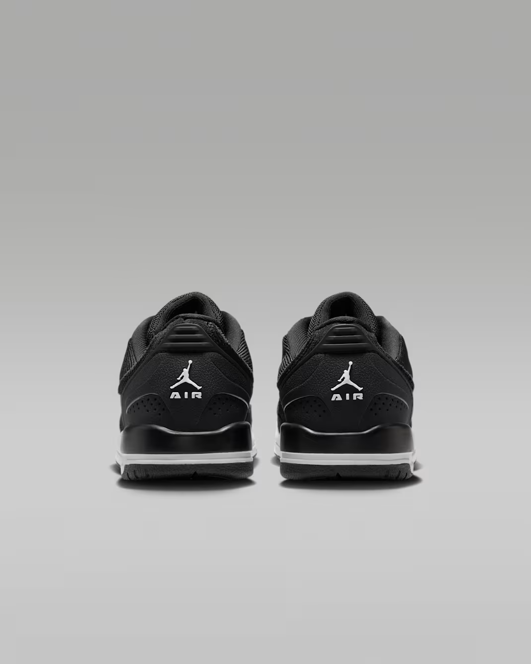 II3792-002 II3792-002 Nike GS Air Jordan Ultra Black/Dark Smoke Grey