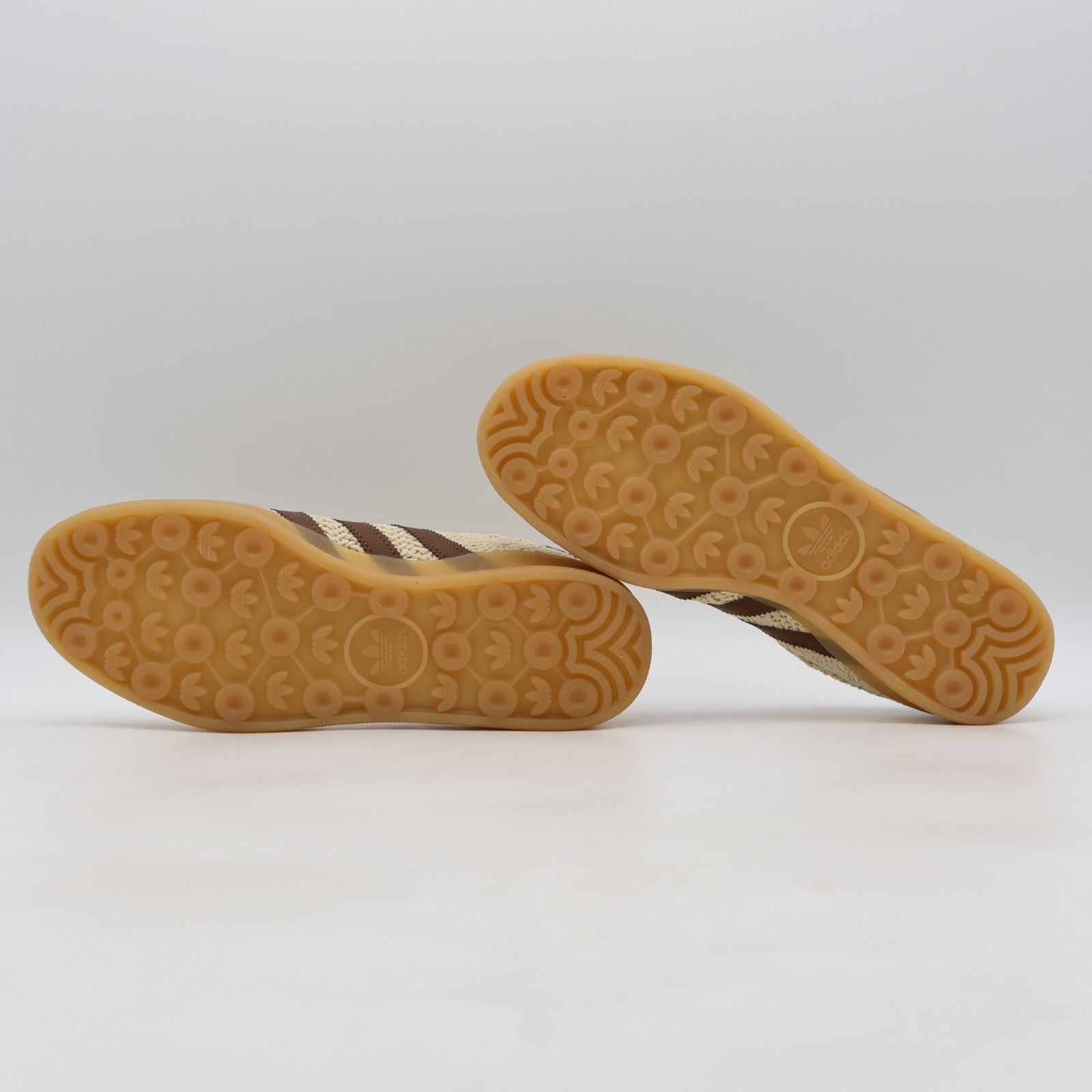 JS1418 adidas Originals Gazelle Indoor Sand Strata Premium Brown Gum (Women's)