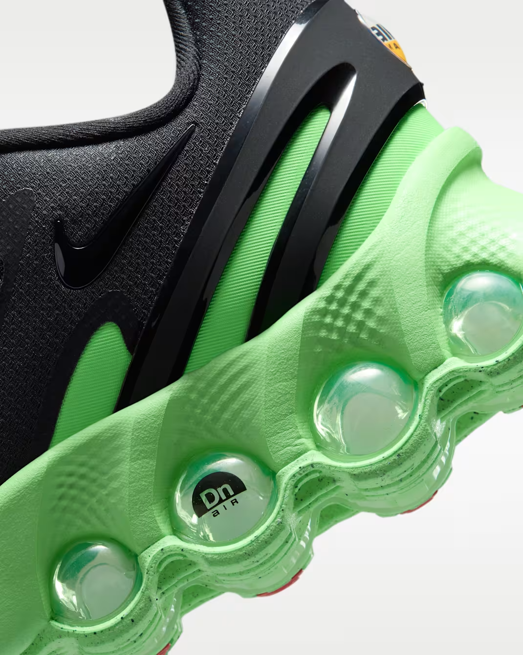 IH4119-013 Nike Air Max Dn8 "Black/Illusion Green" (Men's)