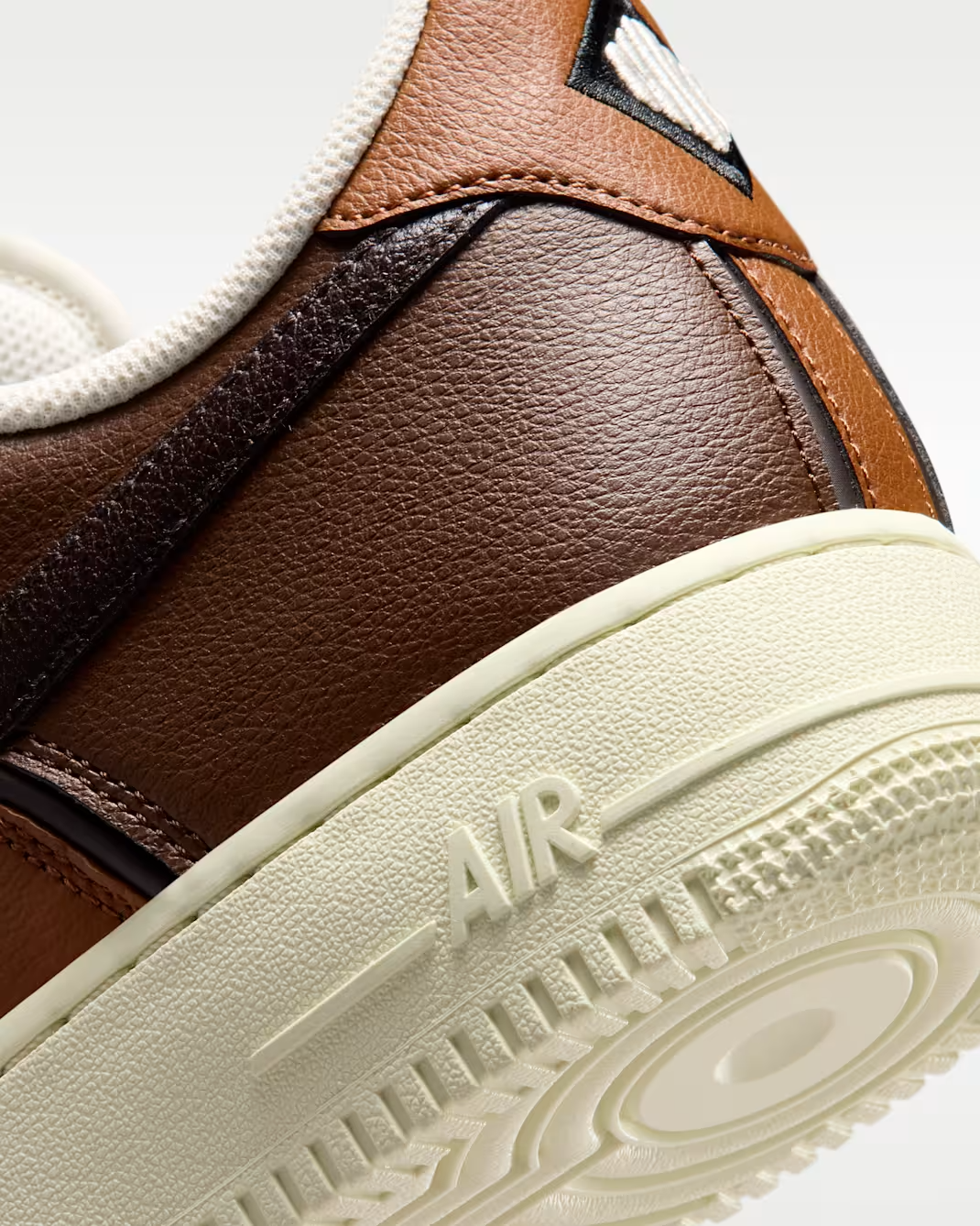 IM5752-200 Nike Air Force 1 Low '07 LV8 "Cacao Wow/Light British Tan" (Men's)