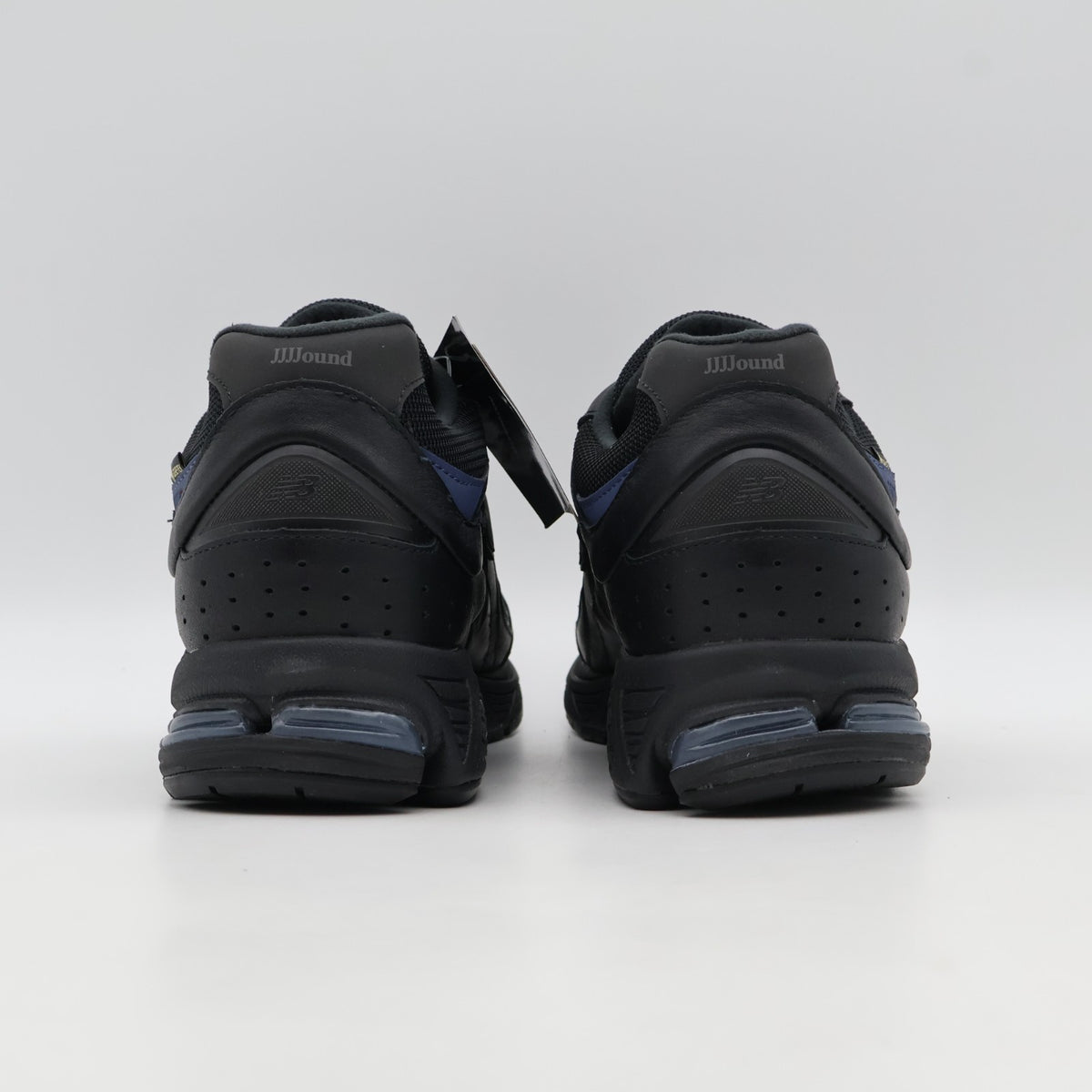 M2002RXW JJJJound Ã New Balance 2002R GORE-TEX Black (Men's)