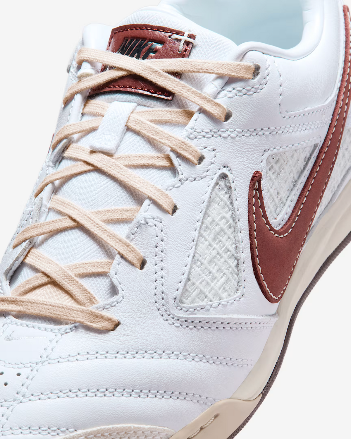 IM6669-120 Nike Gato White Dark Pony (Men's)