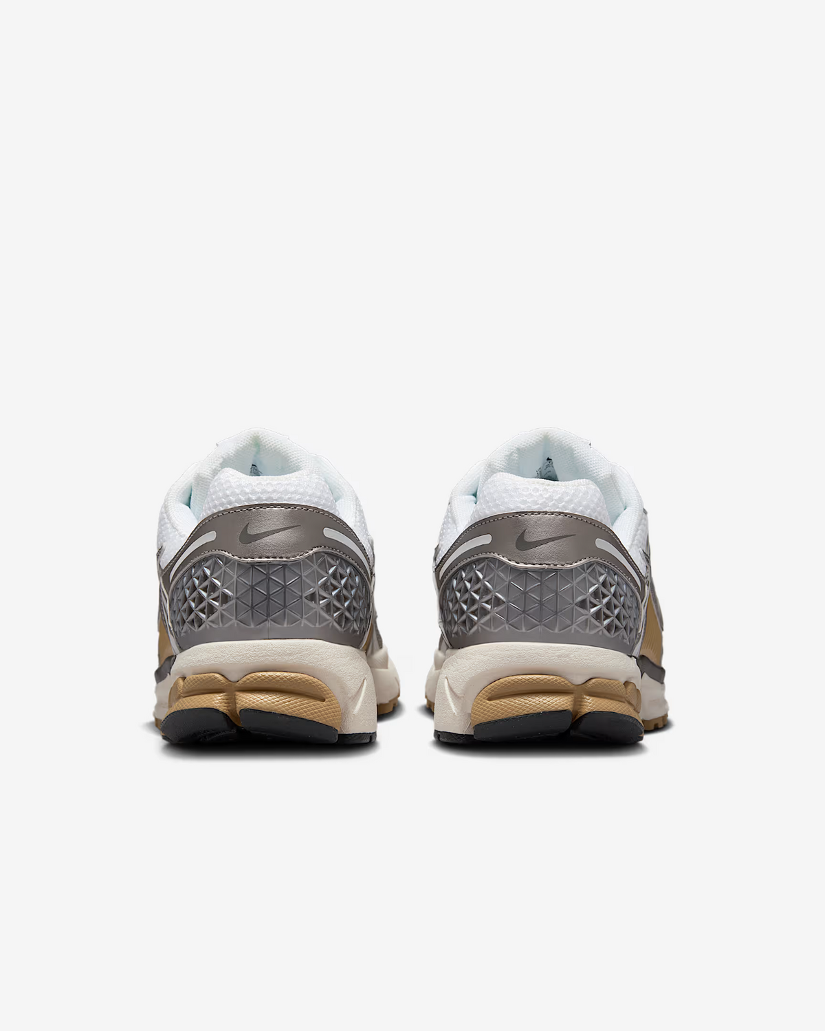 FJ4151-006 Nike Zoom Vomero 5 Metallic Pewter (Men's)
