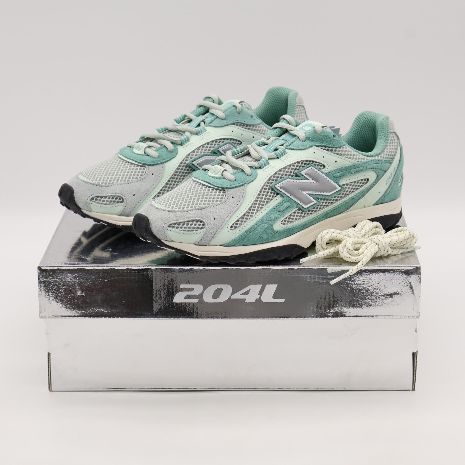 U204LKTA KITH New Balance 204 Bluebell (Men's)