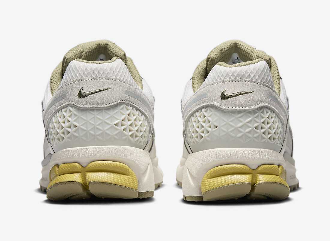 FV0397-001 Nike Zoom Vomero 5 Light Bone and Phantom (Men's)