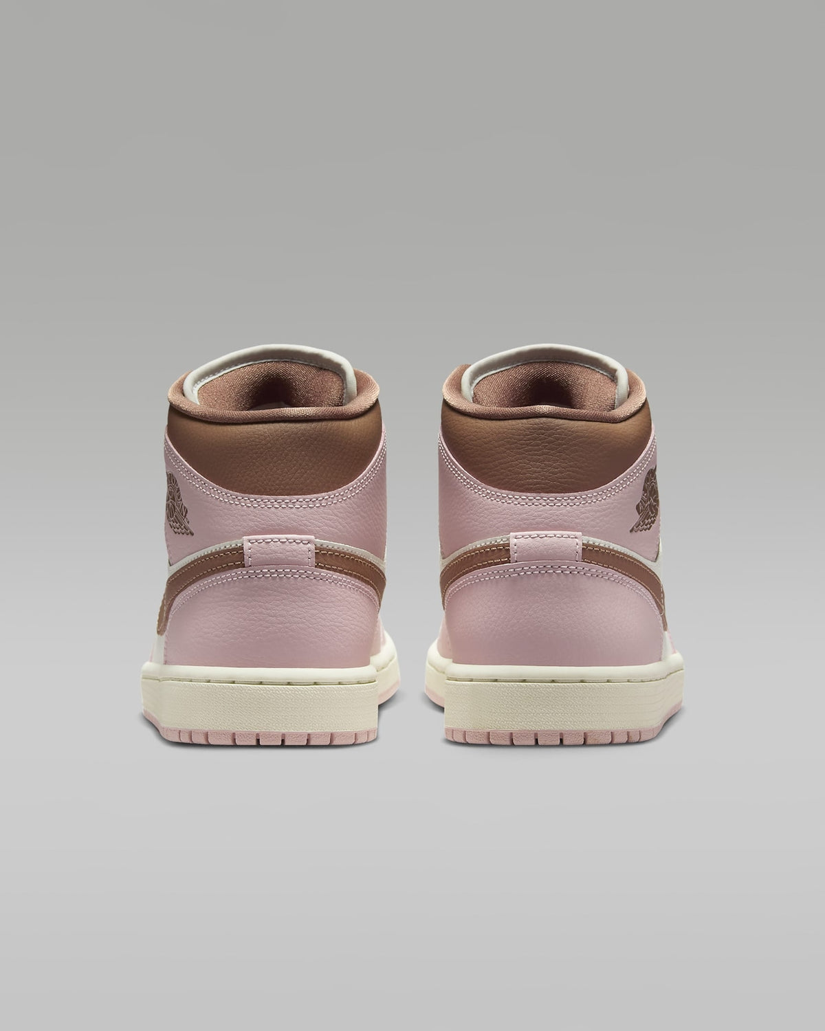 BQ6472-620 Nike Women's Air Jordan 1 Mid Pink Oxford Sail Archaeo Brown (Women's