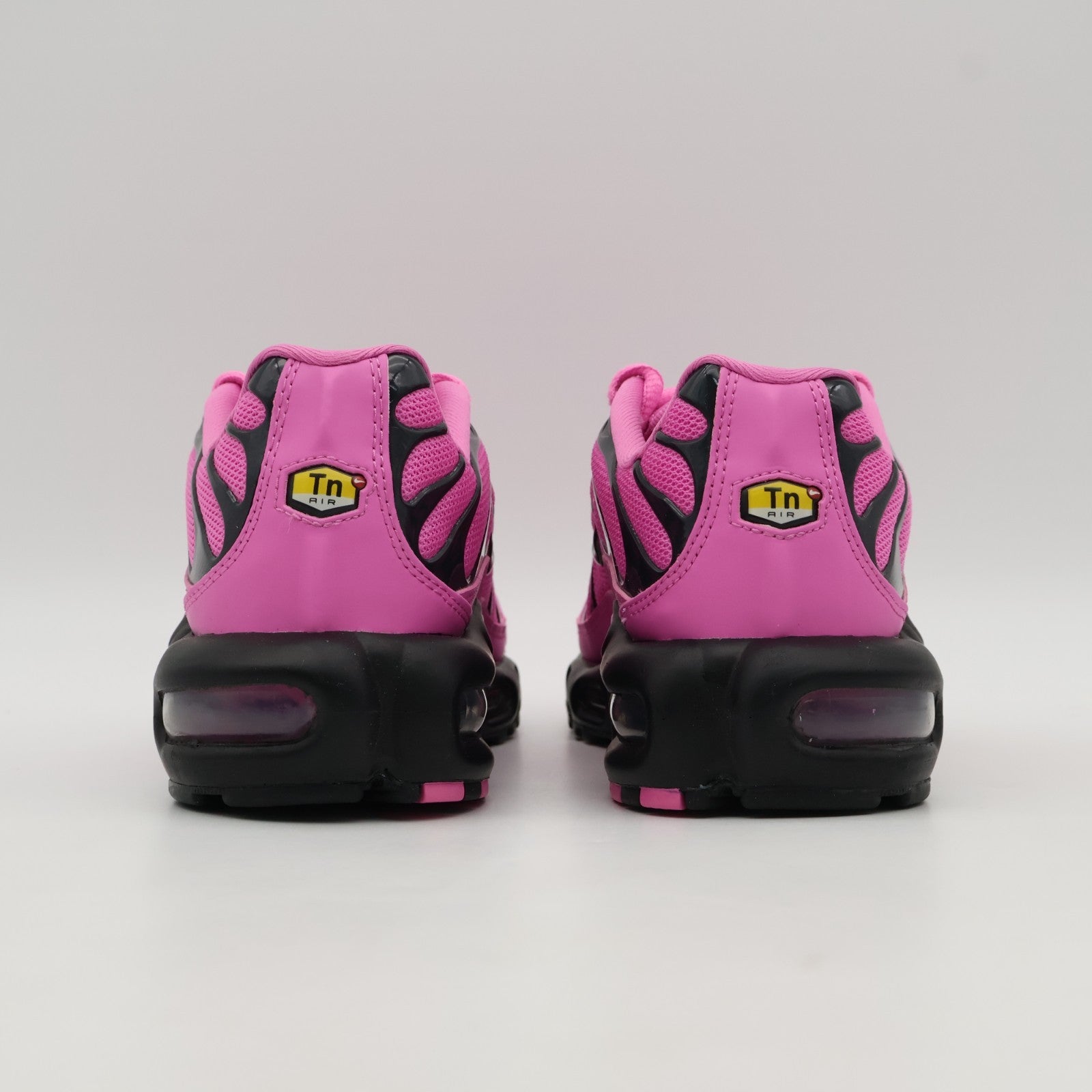 HJ9743-601 Nike Air Max Plus Black Pink (Women's)