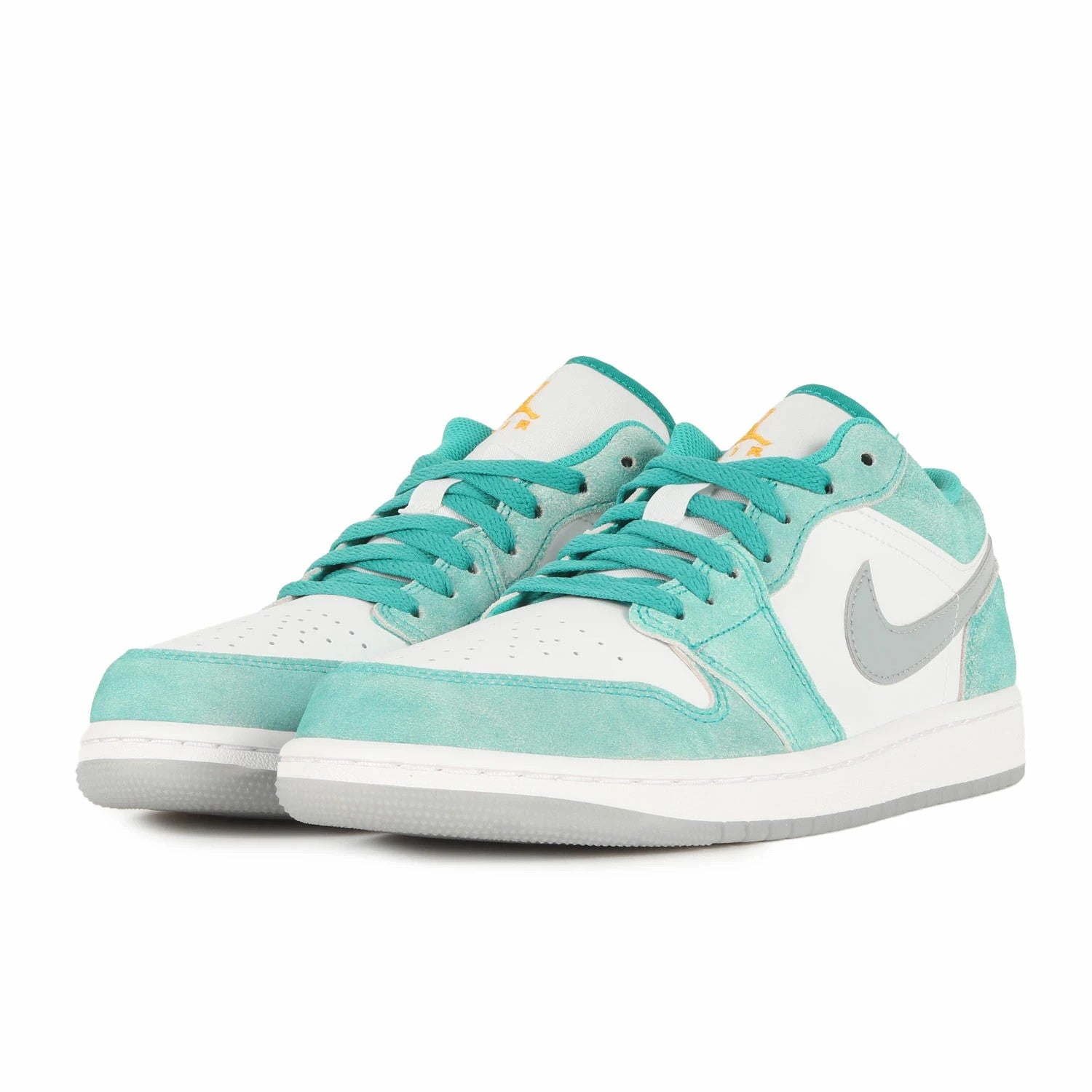 DN3705-301 Nike Air Jordan 1 Low SE "New Emerald" (Men's)