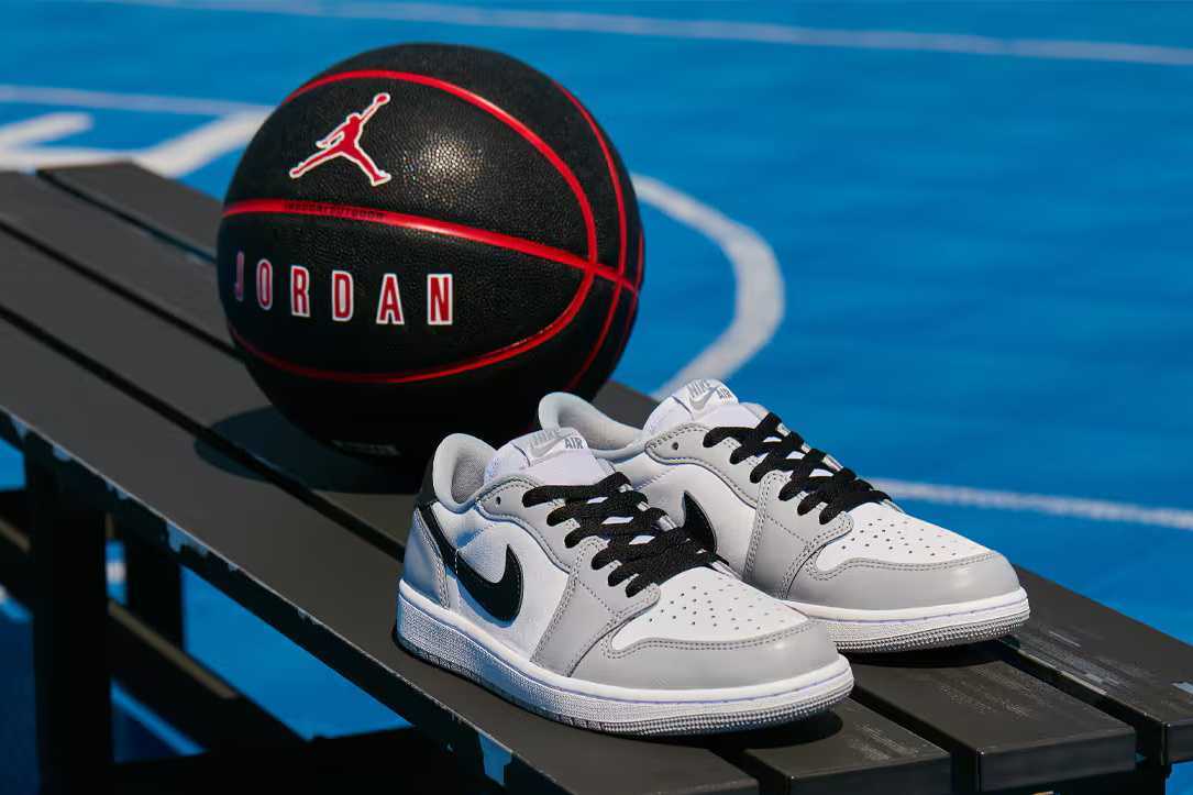 CZ0858-110 Nike GS Air Jordan 1 Retro Low OG Barons (Men's)