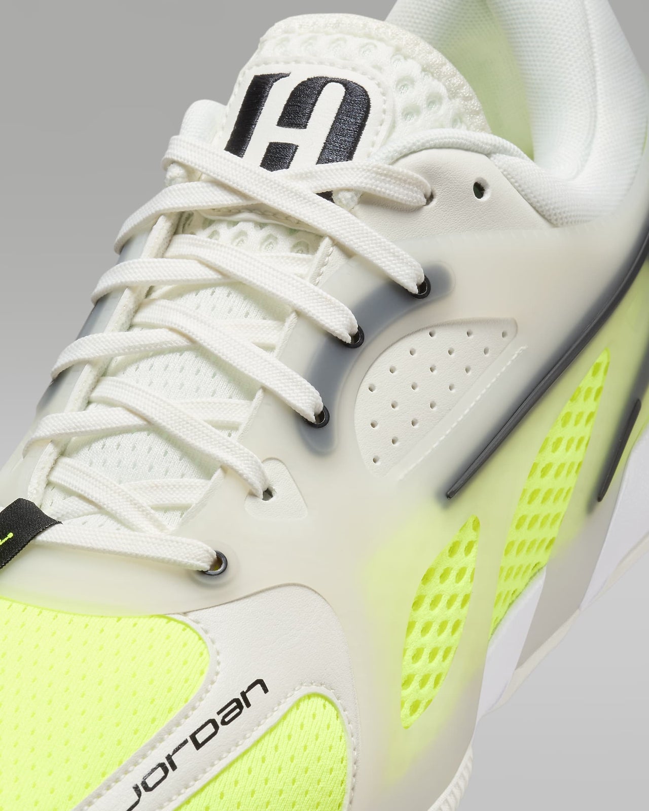 FQ3859-107 Nike Women's Jordan Heir Yellow White (Women's)