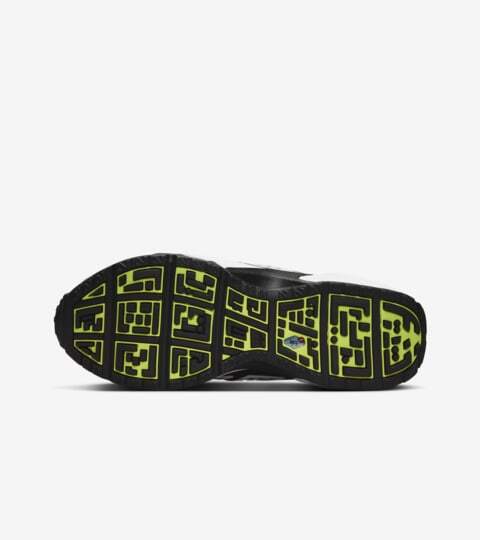 FZ2068-700 Nike Women's Air Max SNDR Volt and Black (Women's)