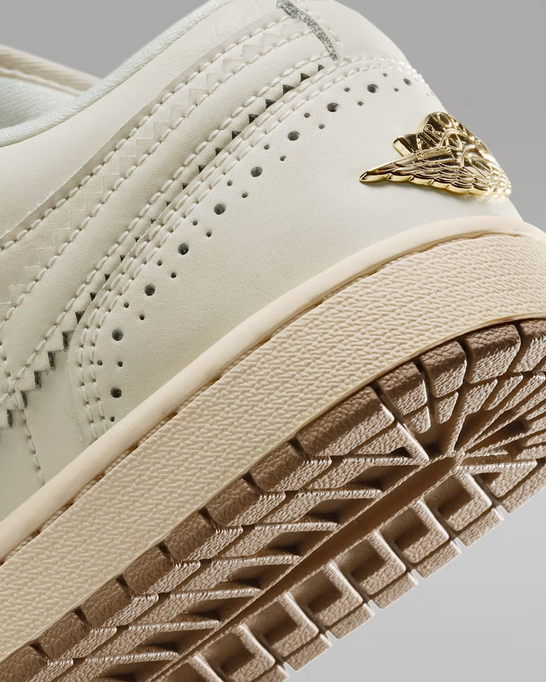 IO0759-100 Nike Air Jordan 1 Low SE "Brogue" (Women's)