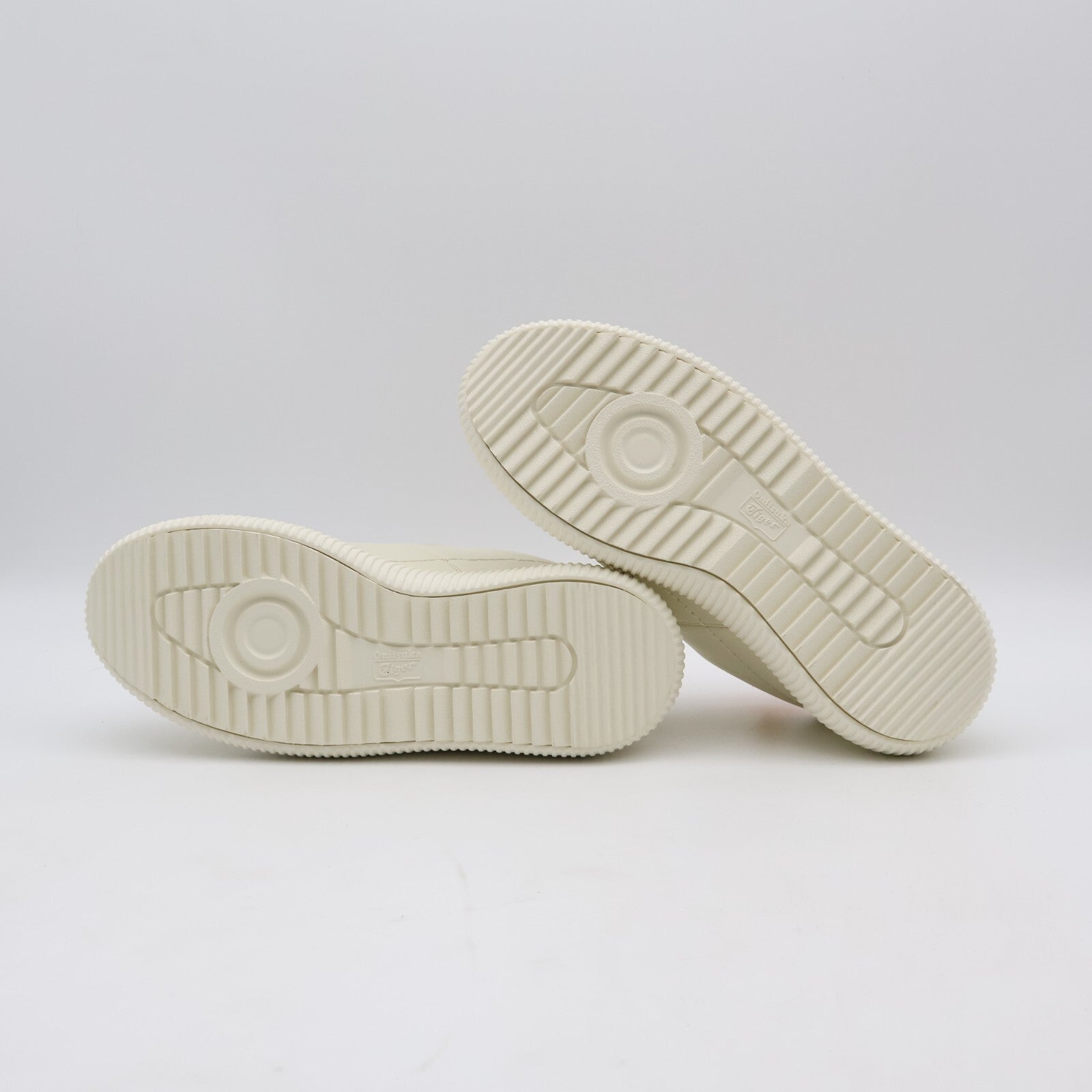 1182A621-101 Onitsuka Tiger Otiger Court Cream (Women's)