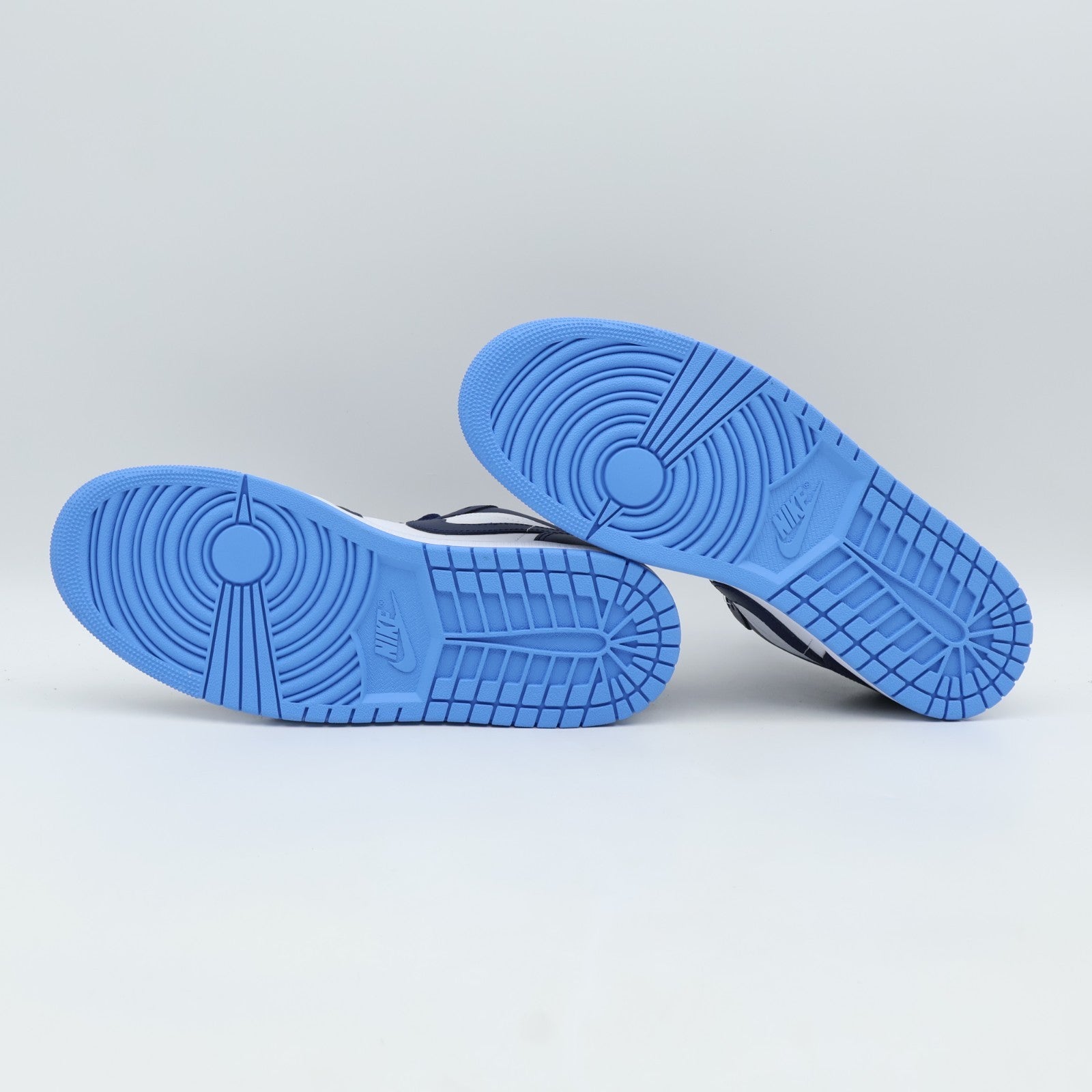 553558-404 Nike Air Jordan 1 Low Midnight Navy (Men's)