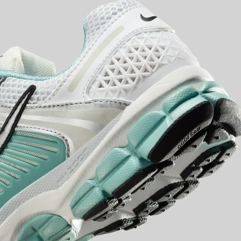 HF1877-101 Nike Women's Zoom Vomero 5 Cannon (Women's)