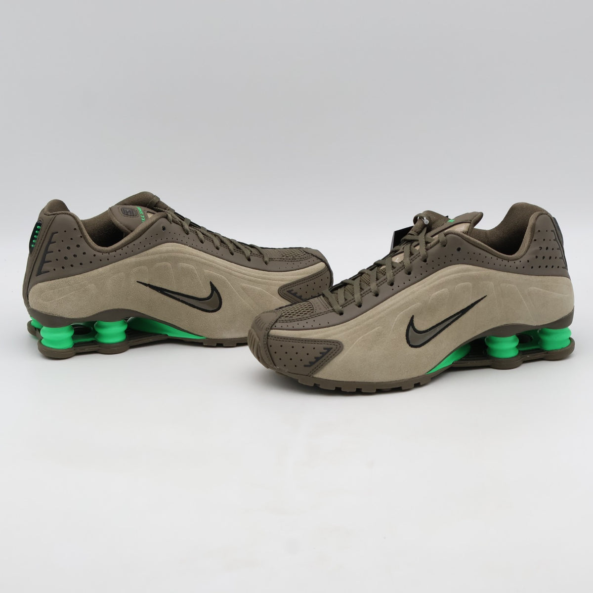 HQ7739-200 Nike  Shox R4 Olive Khaki (Women's)