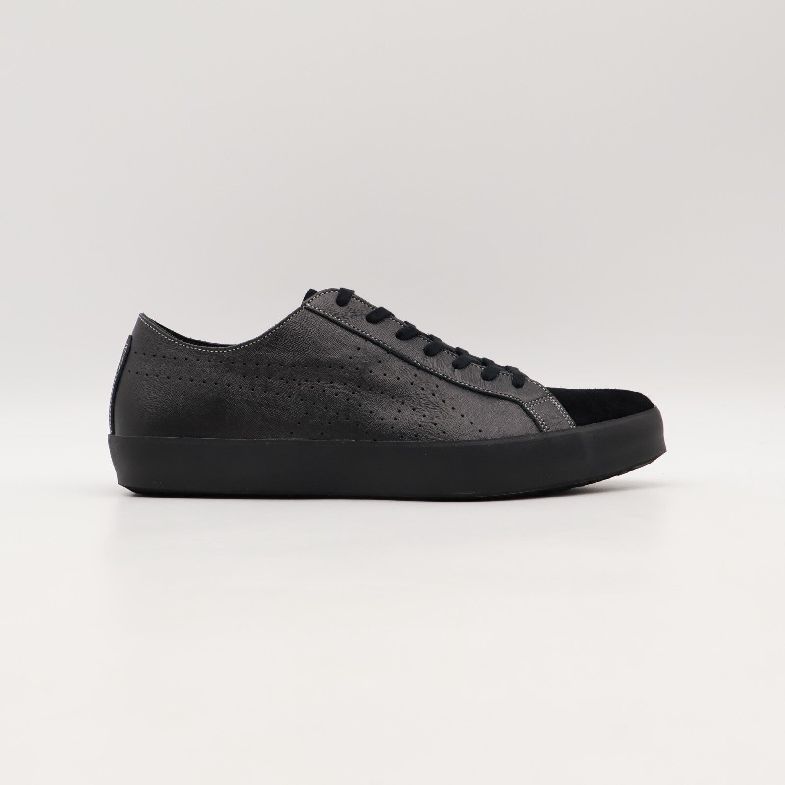 1183C510-001  Onitsuka Tiger NIPPON MADE Fabre Deluxe Lo CL Black Black (Men's)