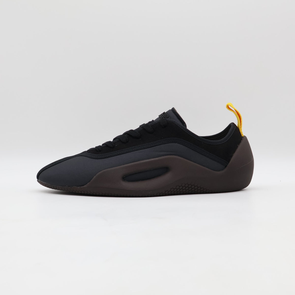 1183C369-001 Onitsuka Tiger Tiger Ergonio Black Black (Men's)