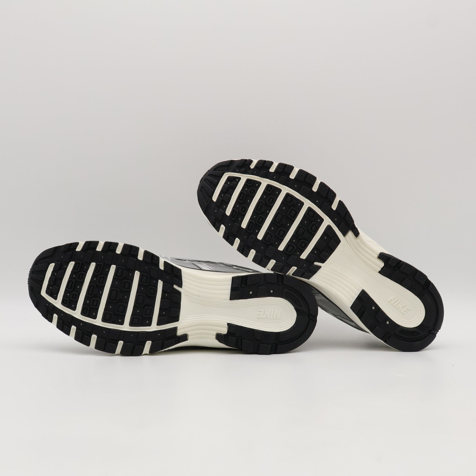 CN0149-001 Nike P-6000 Metallic Silver Sail Black (Men's)