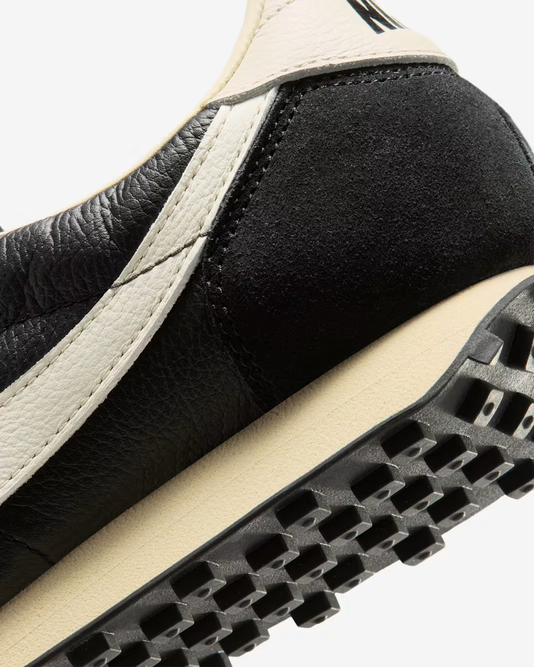 IM1651-001 Nike LD-1000 Premium Black Beach Coconut Milk (Men's)