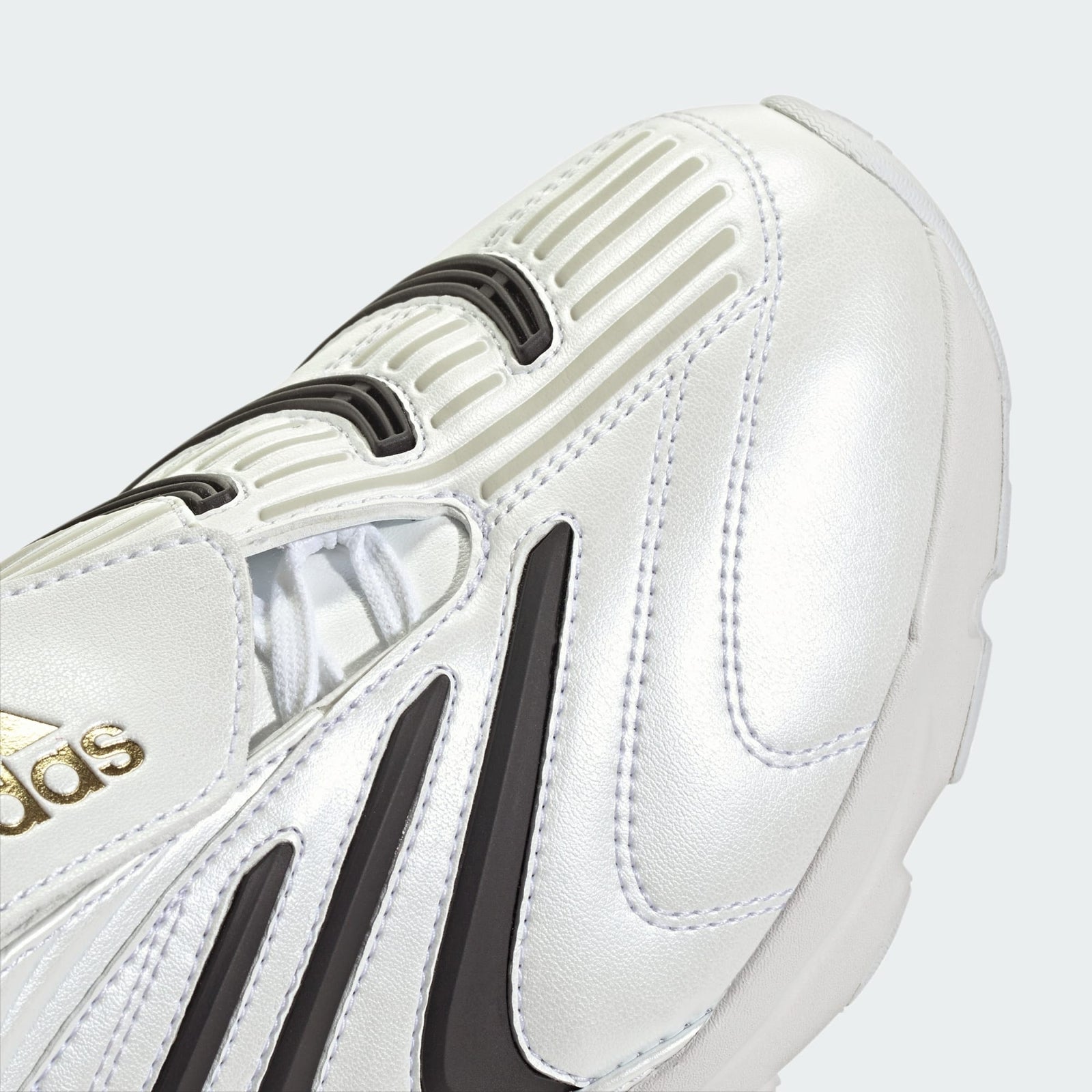 JP7121 adidas Predator Megaride Footwear White (Men's)