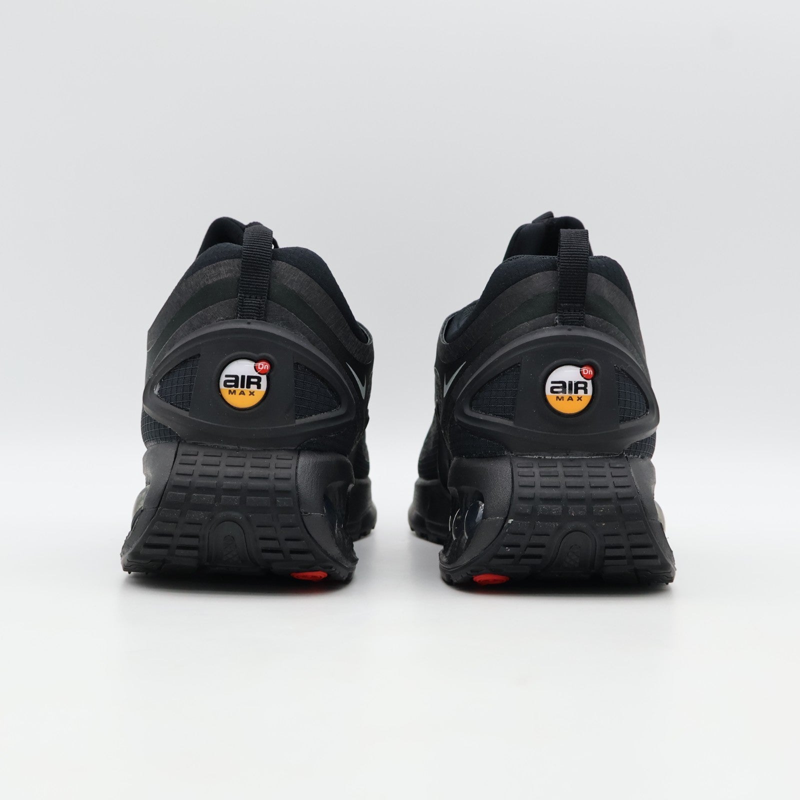 HQ8605-001 Nike Air Max DN Roam Triple Black Metallic Silver (Men's)