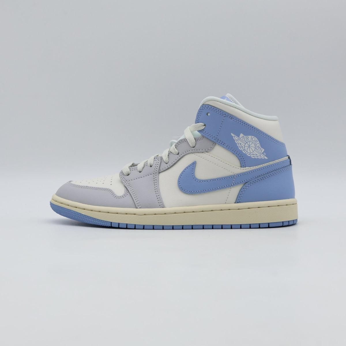 BQ6472-402 Nike Air Jordan 1 Mid Psychic Blue (Women's)