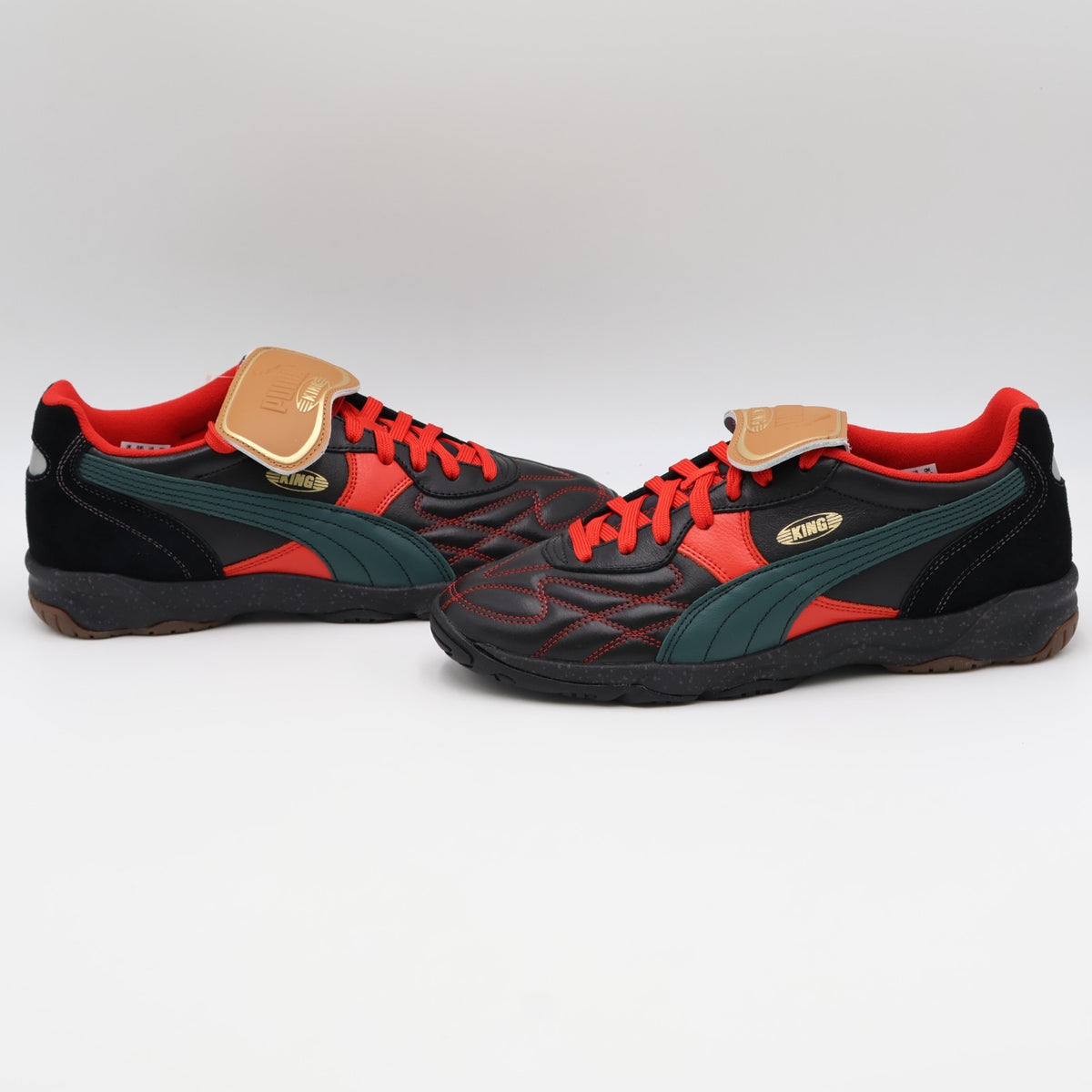 404820-01 magforlia Puma King Indoor PUMA Black (Men's)