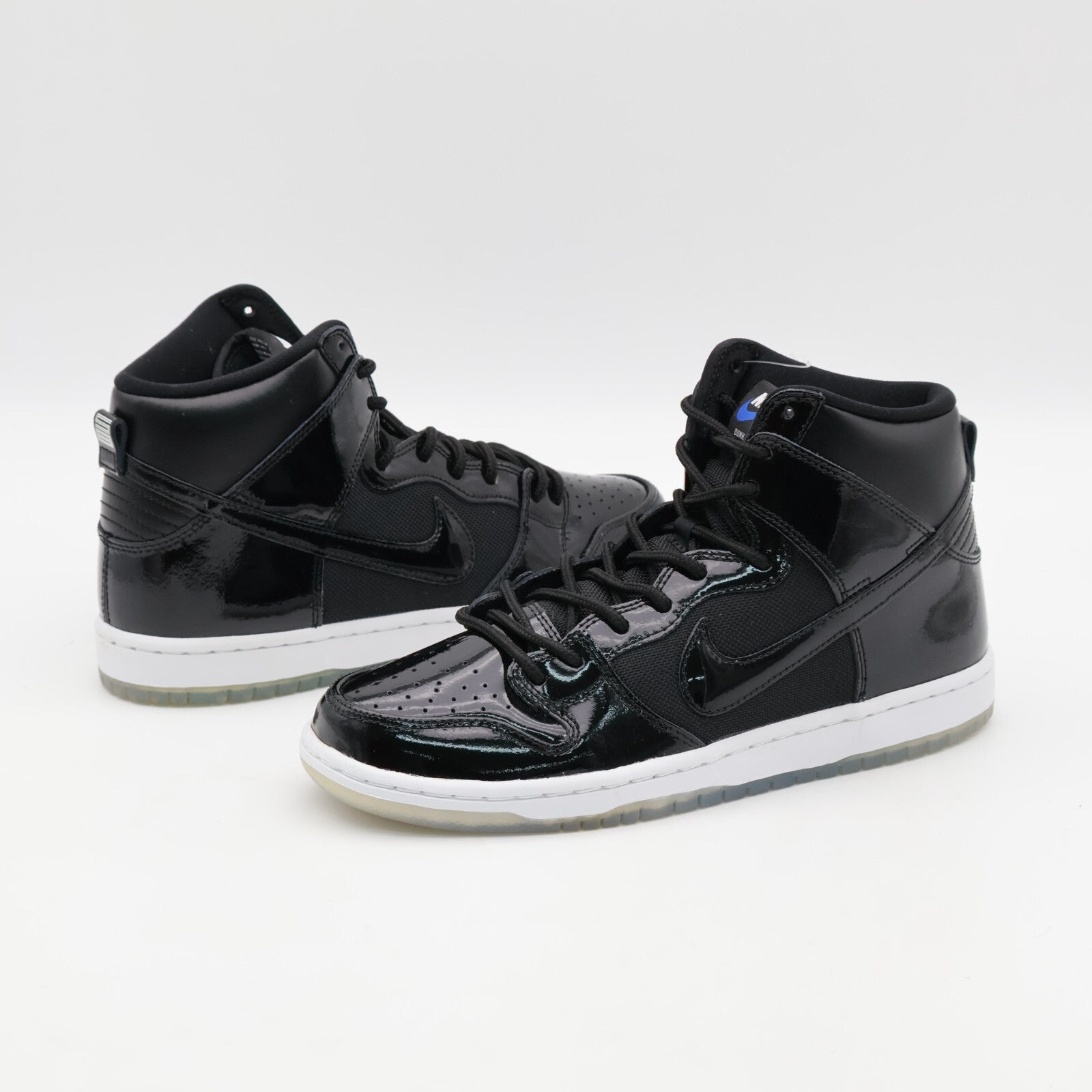 BQ6826-002 Nike SB Dunk High Space Jam (Men's)