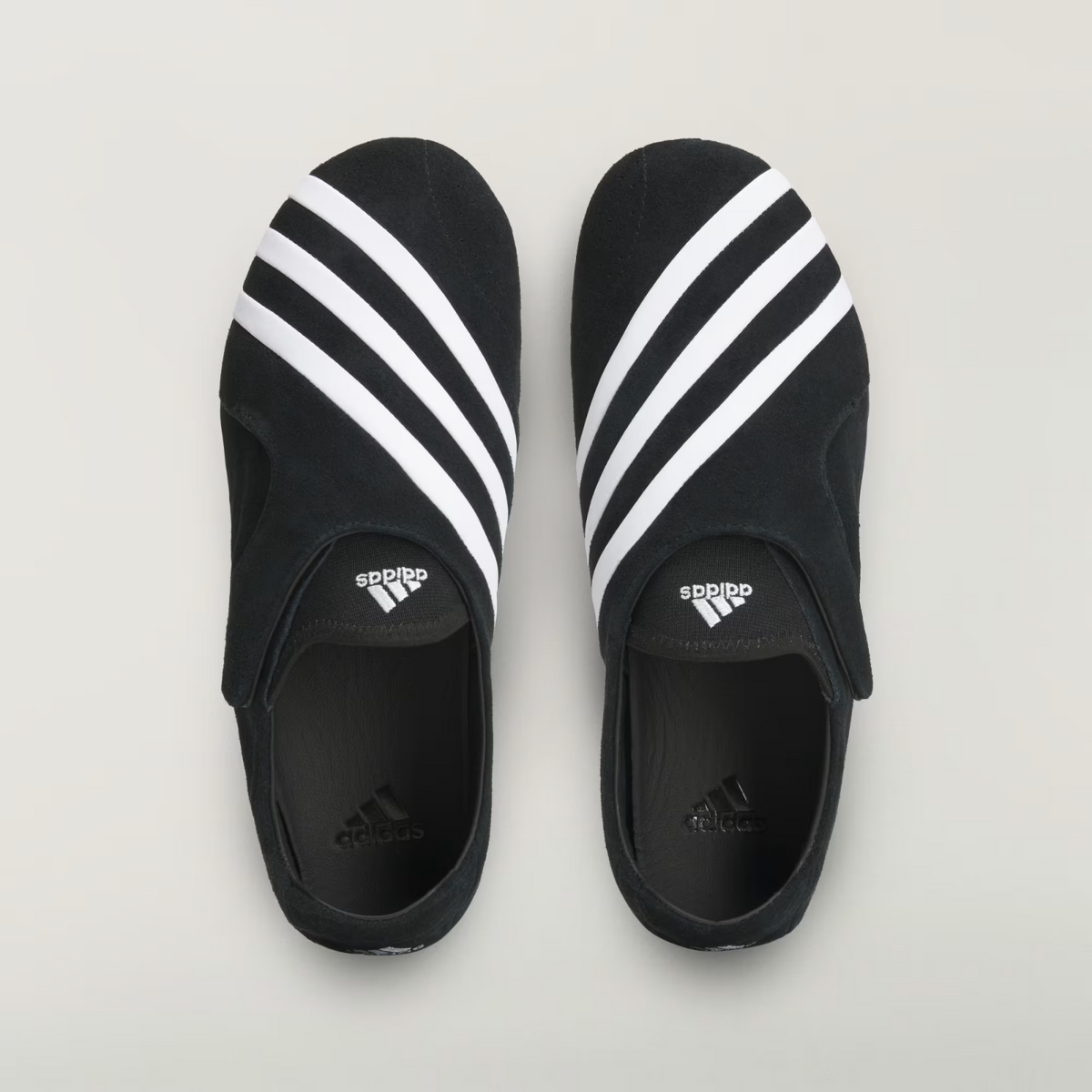 KJ0953 Pharrell Williams Ã adidas Vario Flat Earther "Black" (Men's)
