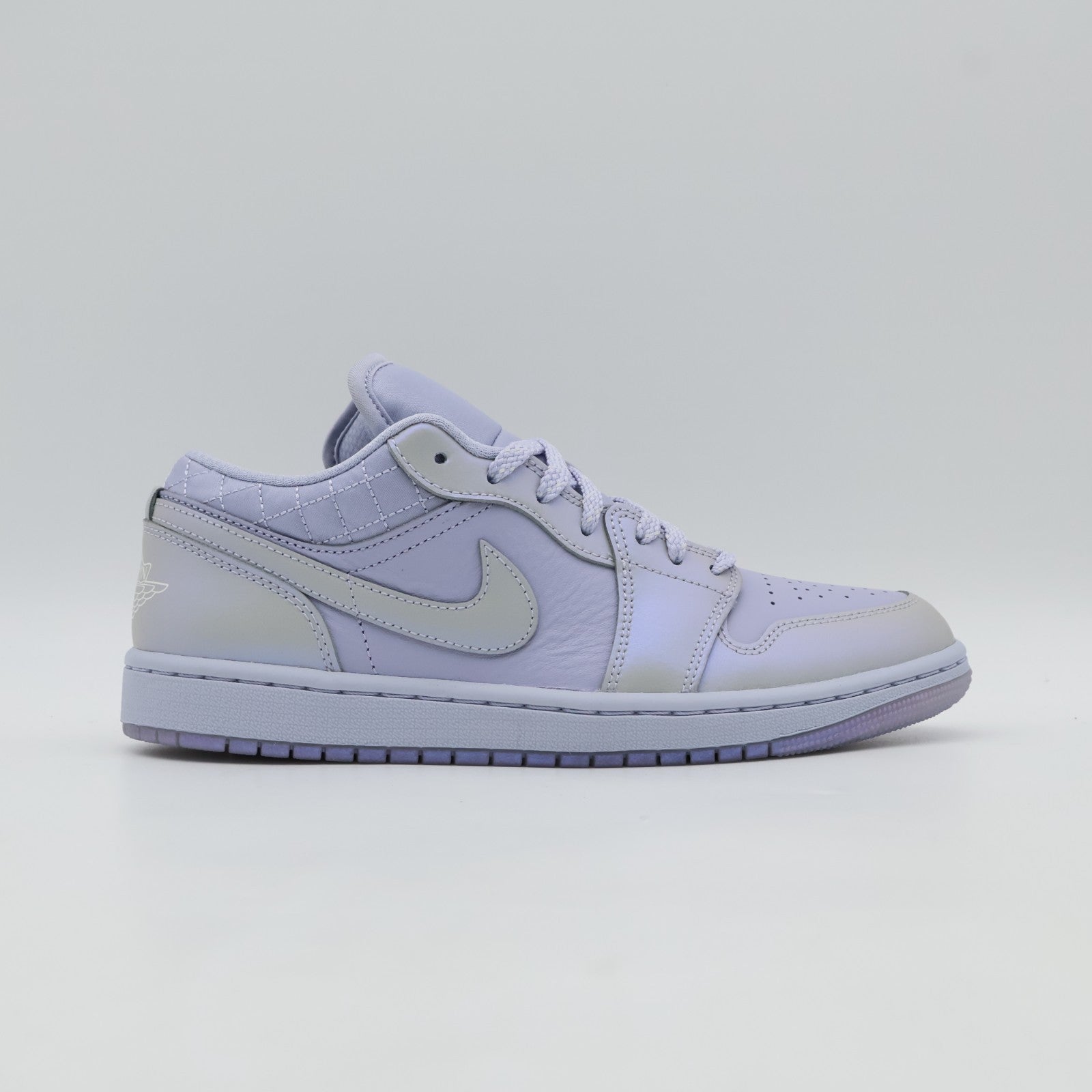 IM5129-010 Nike Air Jordan 1 Low Pearlized (Women's)