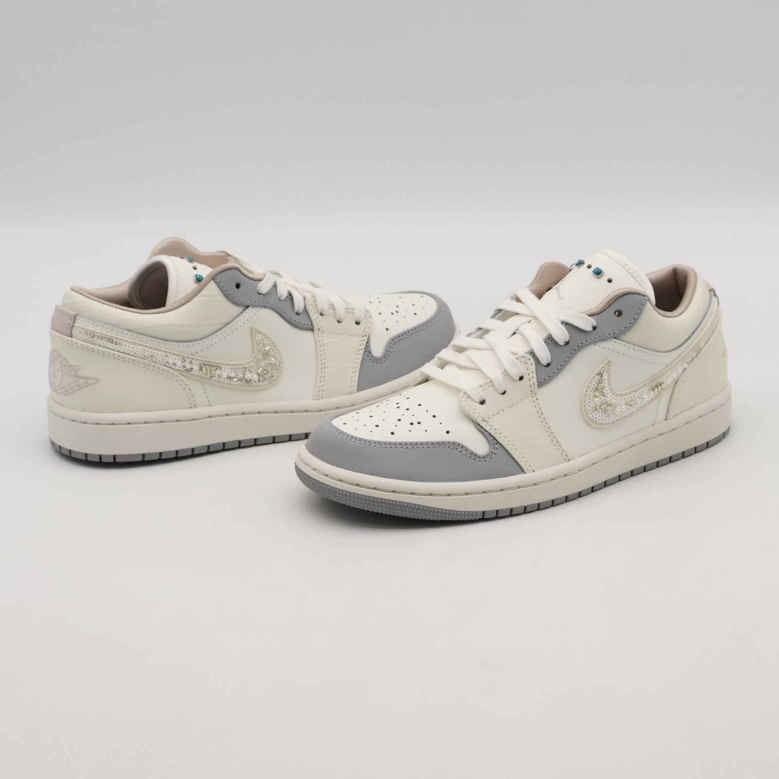 IH7323-100 Nike  Air Jordan 1 Low Turquoise Gemstones (Women's)