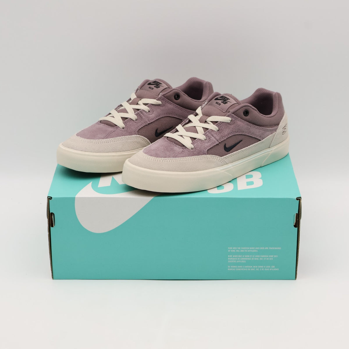 HF3066-200 Nike SB Mallo TE Shoes (Men's)