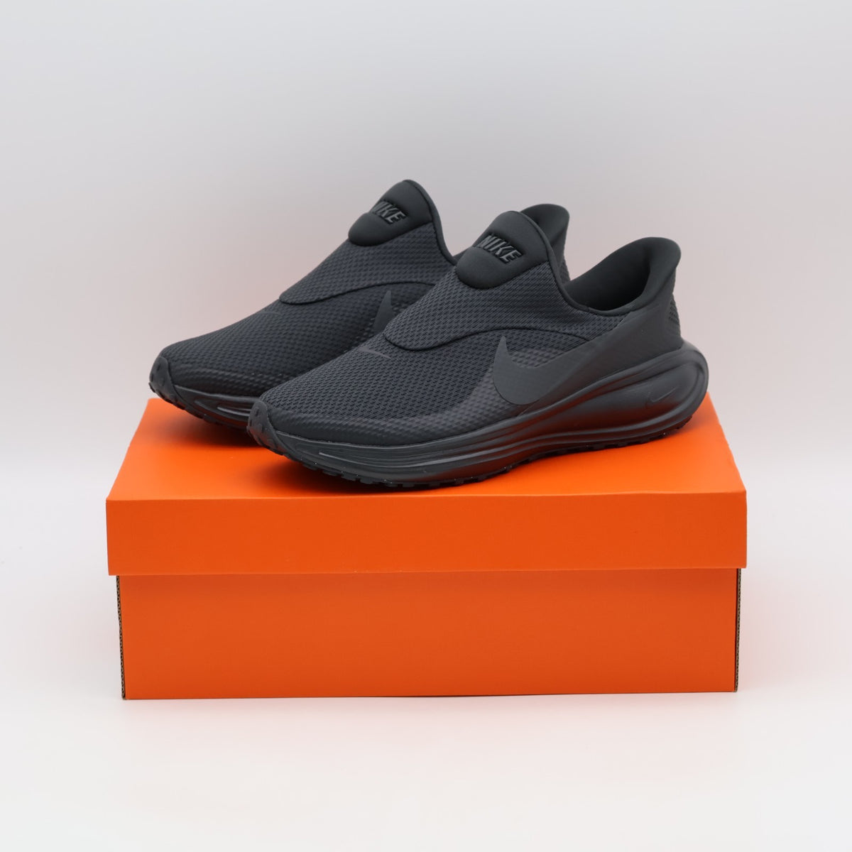 HQ2414-003 Nike Revolution 8 EasyOn "Anthracite/Black" (Men's)