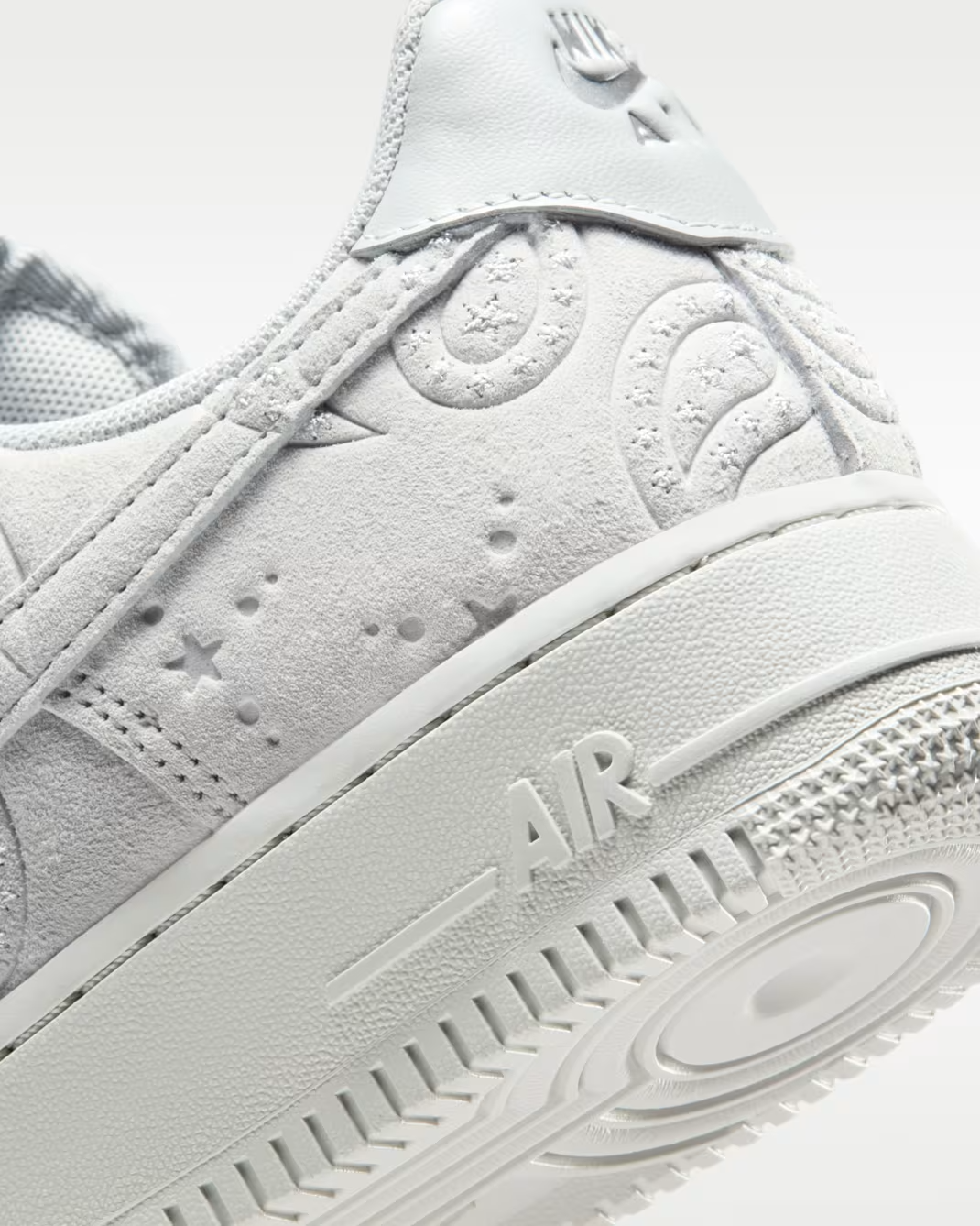 IO1259-002 Nike Air Force 1 '07 Premium+ Paisley Grey Fog (Women's)