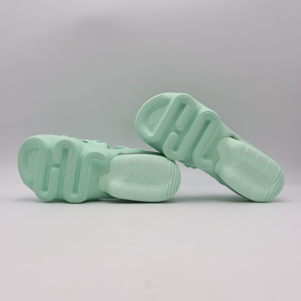 CI8798-301 Nike Women's Air Max Koko Sandal Mint Foam Metallic Silver (Women's)