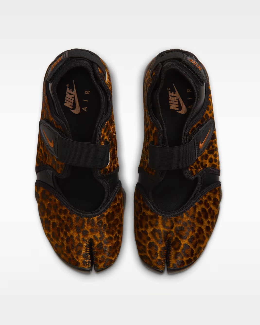 IO4884-002 Nike Air Rift "Black/Desert Ochre" (Women's)