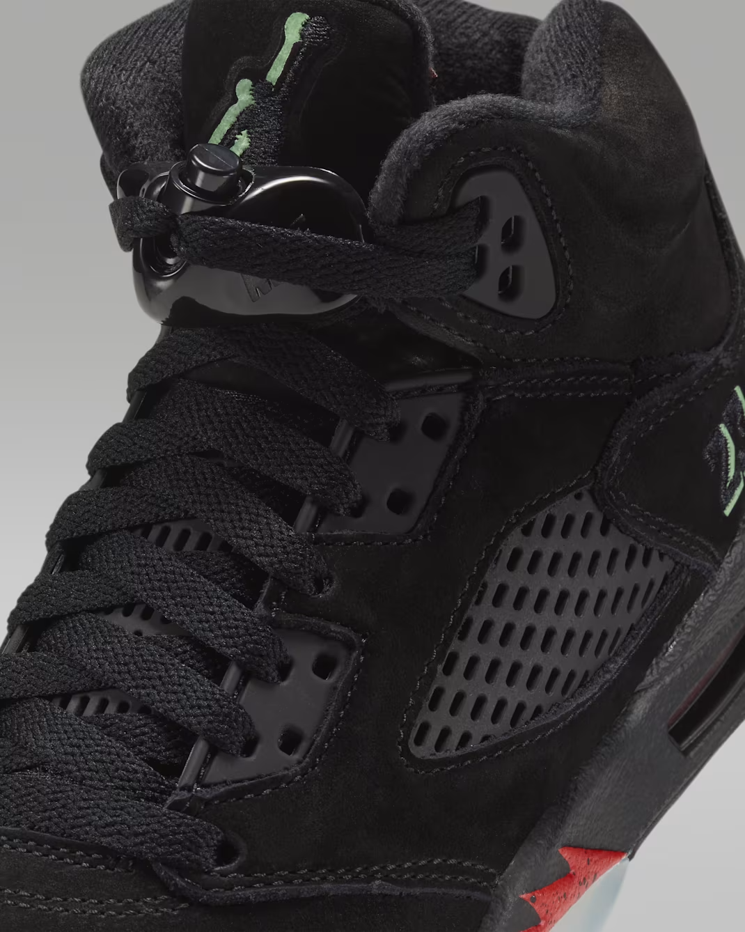 HQ7980-001 Nike GS Air Jordan 5 "Halloween 2026"