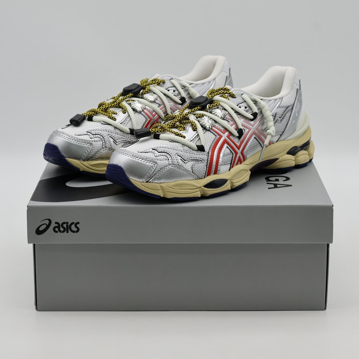 1203B115-100 TOGA Asics Gel-Cumulus 16 TG White Red Pure Silver (Men's)
