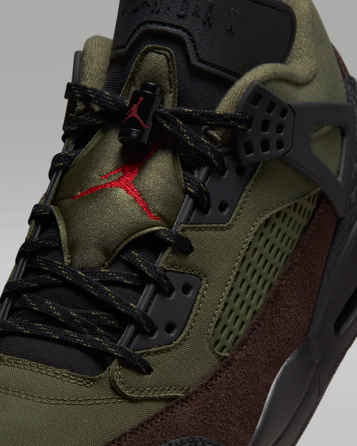 IH1782-200 Nike Jordan Spizike Low Beef And Broccoli (Men's)