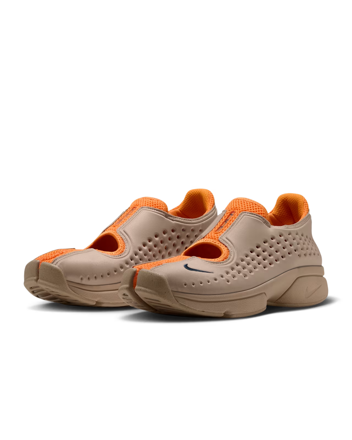 IQ8006-201 Nike Rift 2 Shoes (Women's)